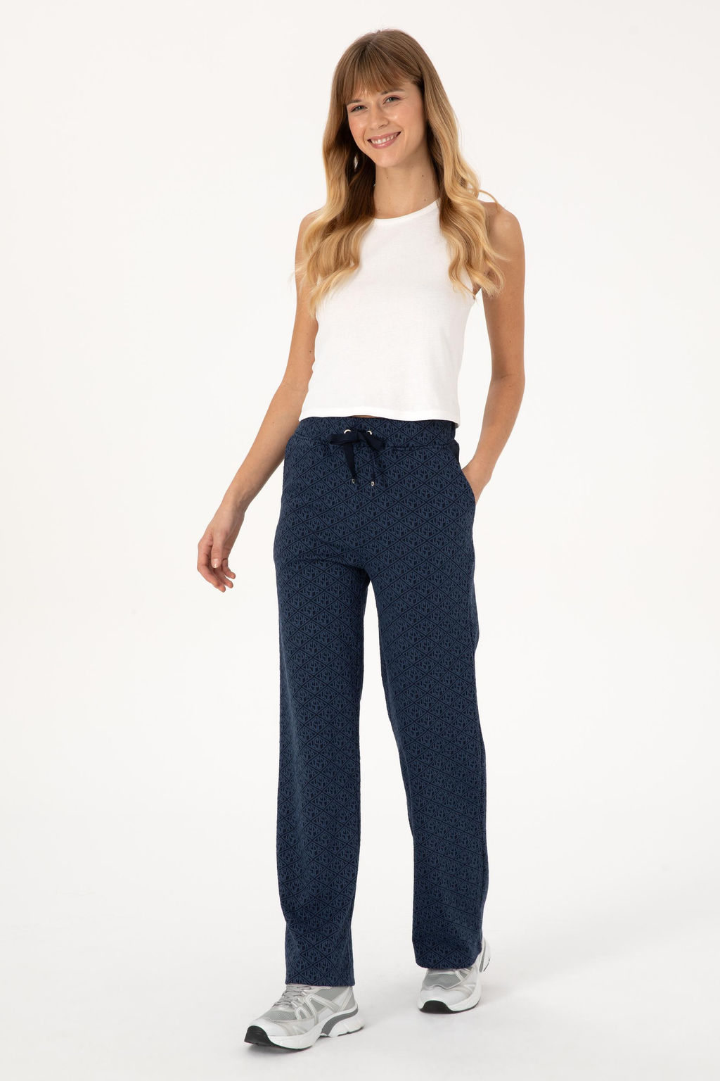 Kad_n Lacivert E_ofman Alt_