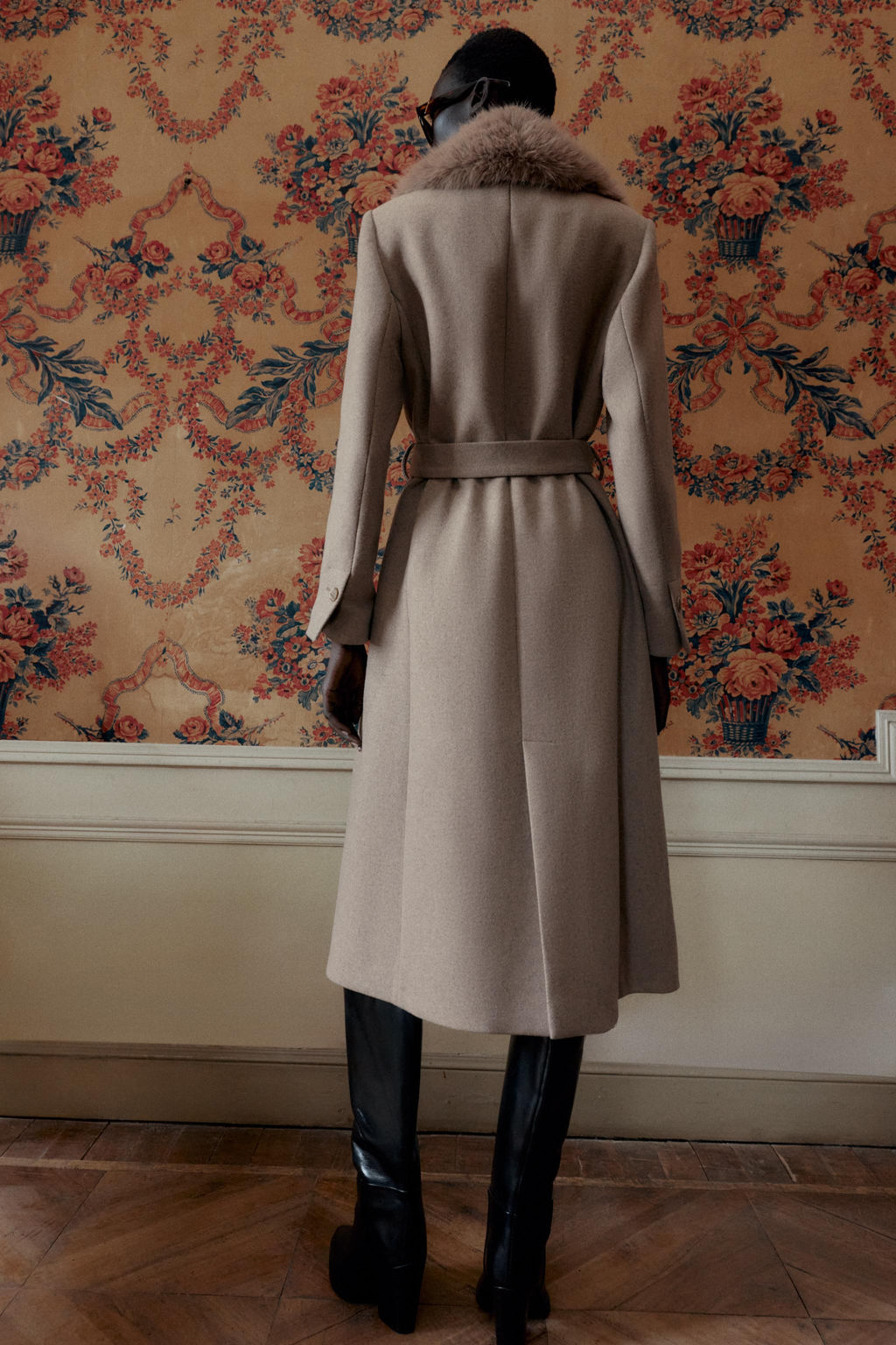 WOOL COAT WITH FAUX FUR LAPEL AND BELT - Zara фото 5