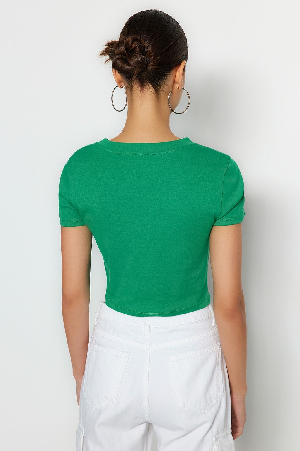 TRENDYOLMILLA Antrasit %100 Pamuk Slogan Bask?l? Fitted/Vucuda Oturan Crop Orme T-Shirt TWOSS23TS00319  фото 13