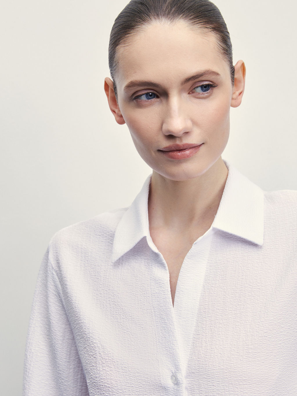 Блузка из жатой ткани с рукавом 3// Zarina фото 6