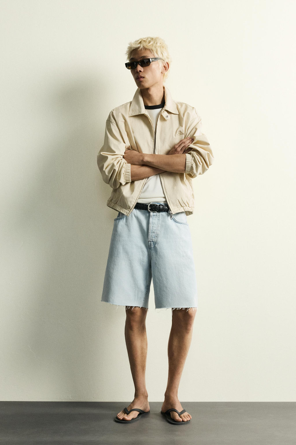 BERMUDA DENIM STRAIGHT FIT / Azul claro
