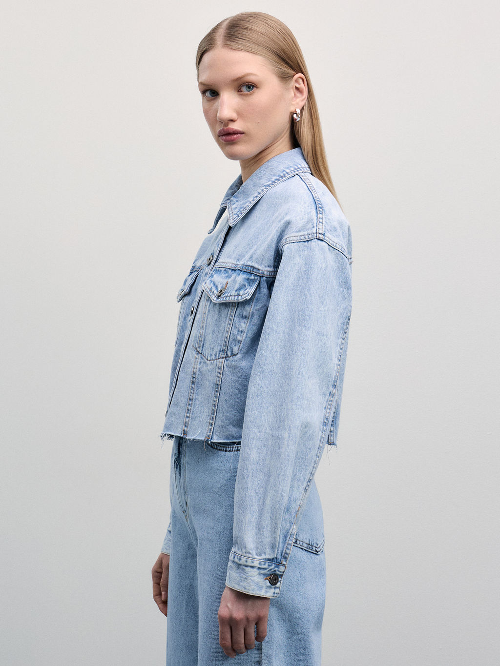 Джинсовая куртка на пуговицах / Zarina  фото 4