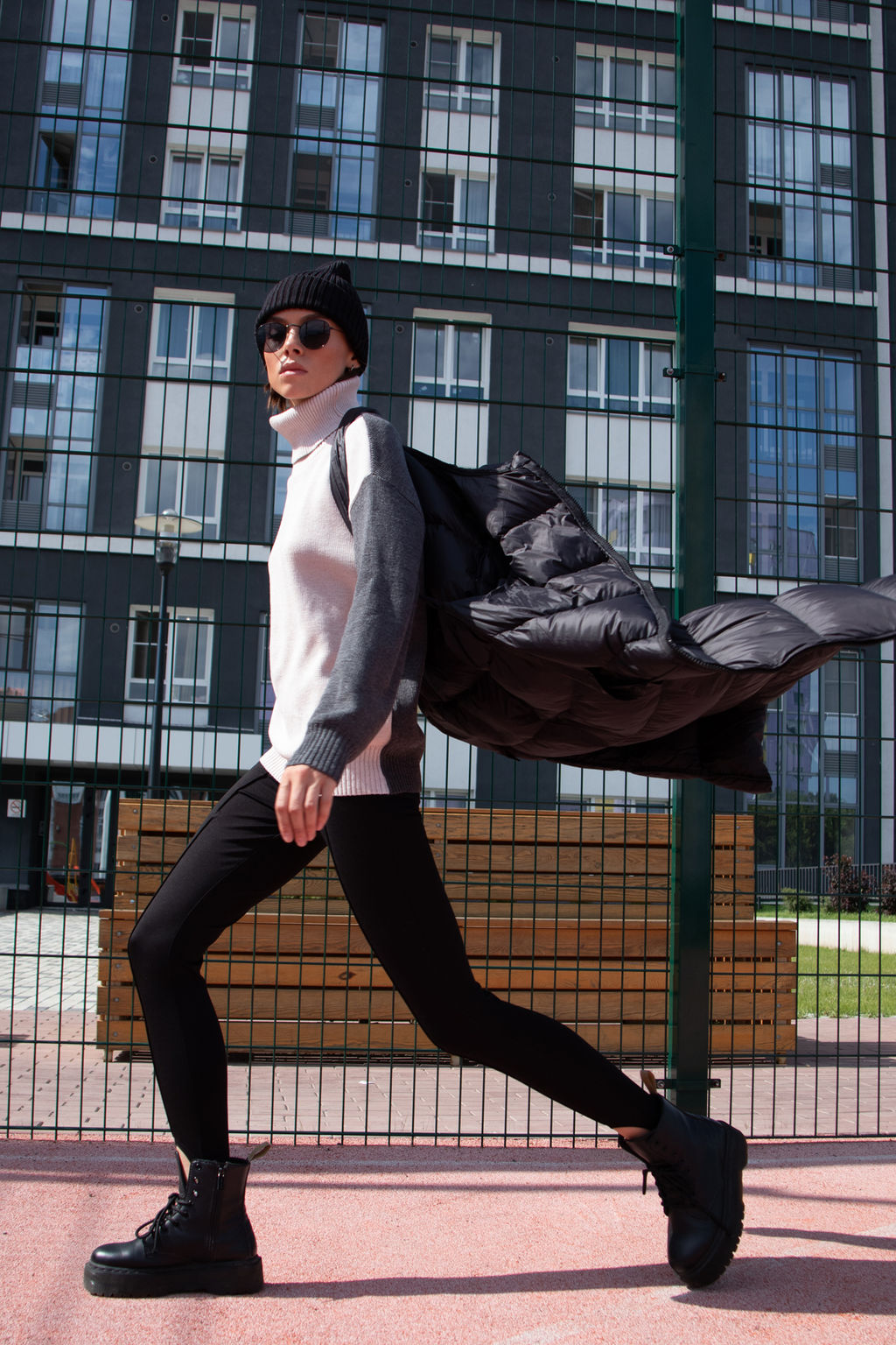 Легинсы трикотажные со штрипками черные - Fly фото 7