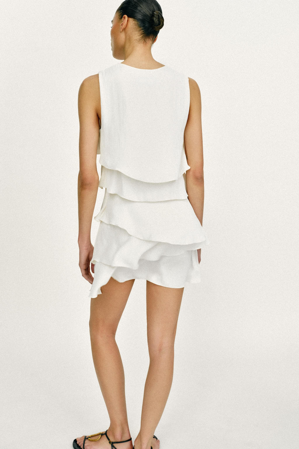 VESTIDO CORTO VOLANTES / Crudo - Zara фото 14
