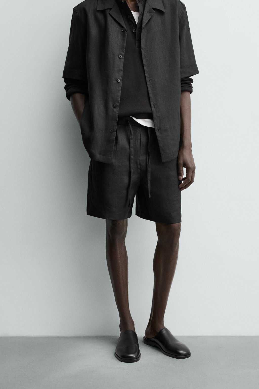 BERMUDA RELAXED FIT 100% LINO / Negro - Zara фото 2
