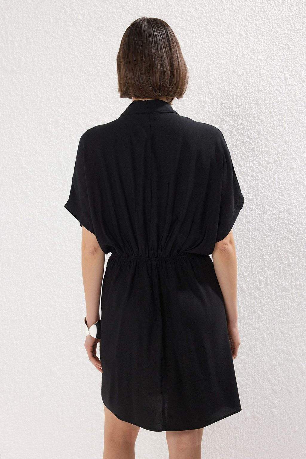 Siyah Duz Lastikli K?sa / Mini Dokuma Elbise TWOSS25EL00587 - Trendyolmilla фото 4