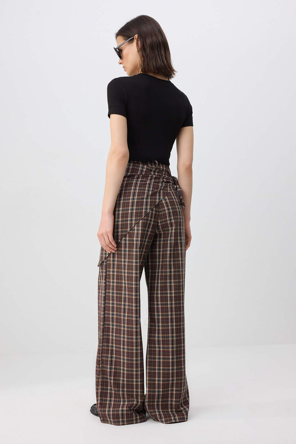 Cok Renkli Fularl? Ekoseli Genis Paca Pantolon TWOSS26PL00140