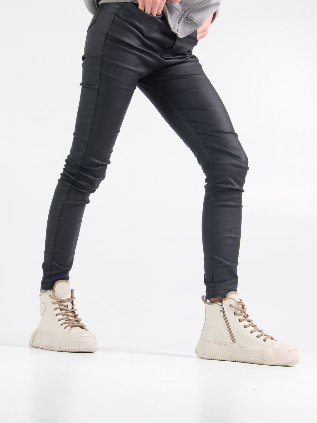 Ботинки 217.PODYUM151be. светло бежевый/Мех