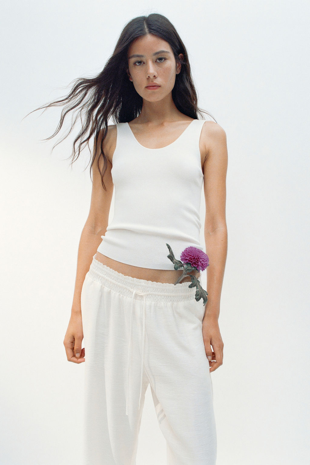 Pantal?n con cord?n de ajuste y ribete de volante - H&m фото 5