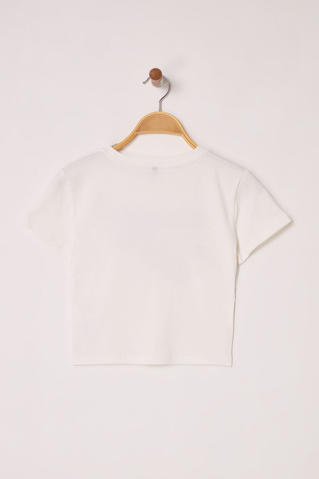 TRENDYOLMILLA Ekru Slogan Bask?l? Crop Fitted/Vucuda Oturan Orme T-Shirt TWOSS25TS00036  фото 6