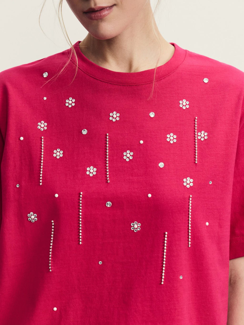 Футболка со стразами / Zarina фото 6