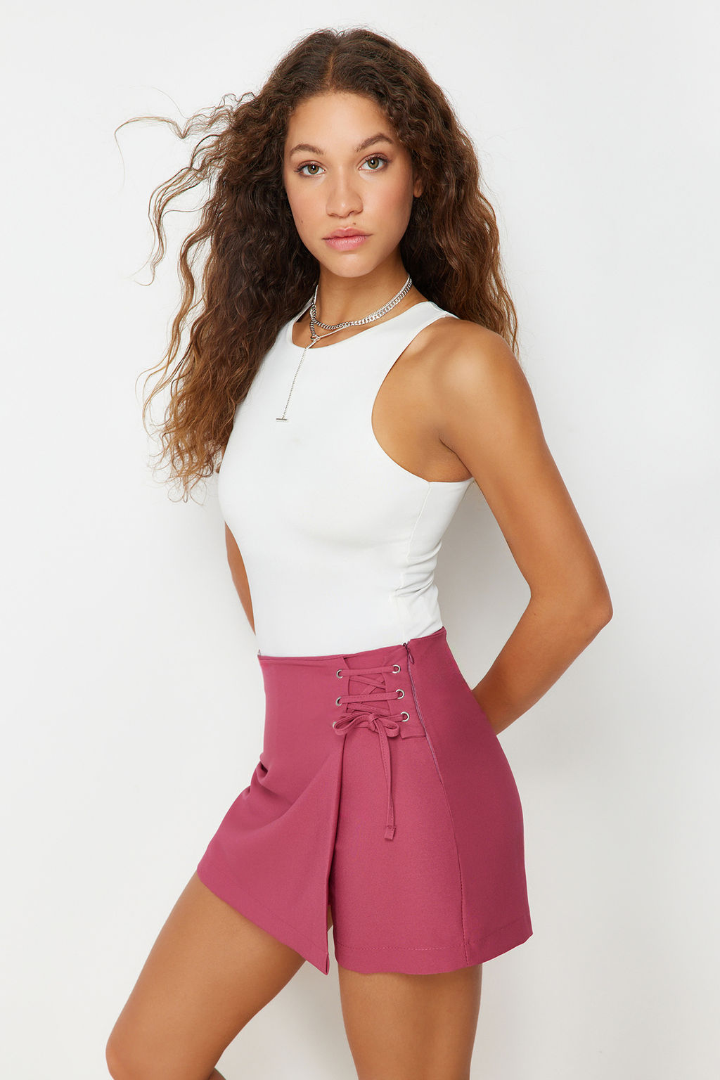 TRENDYOLMILLA Pembe Baglama ve Kusgozu Detayl? Dokuma Sort Etek TWOAW21SR0038  фото 2