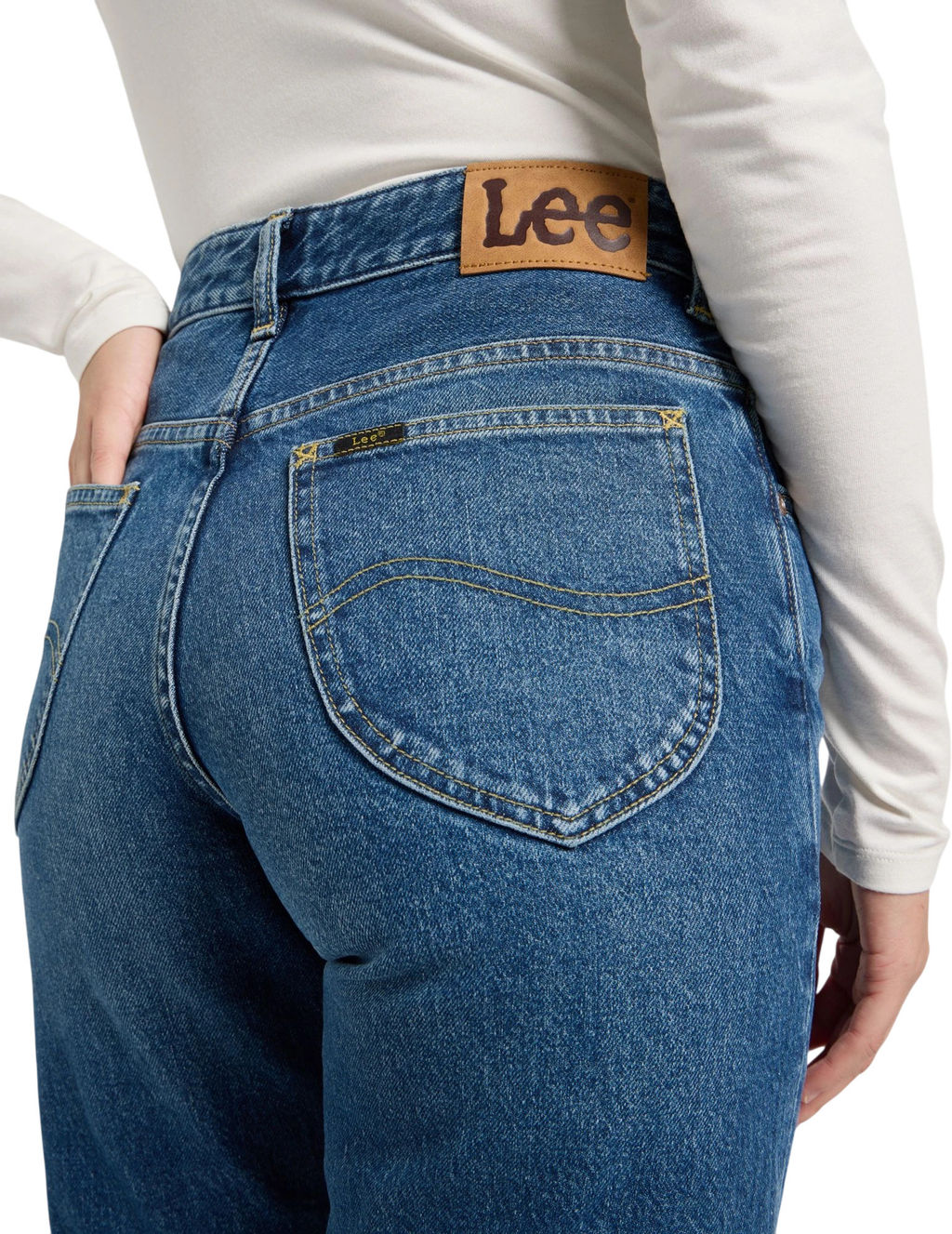 Джинсы женские