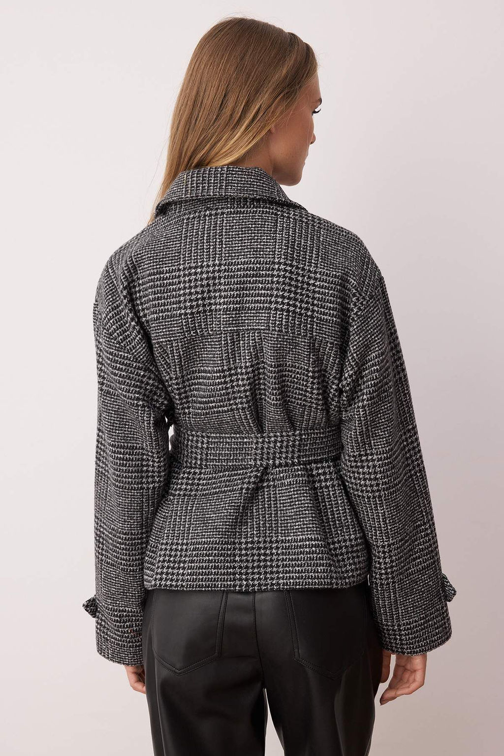 Koyu Gri Ekose Desenli Regular Kal?p Kusakl? Kase Ince Ceket Mont TWOAW26MO00134 - Trendyolmilla фото 5