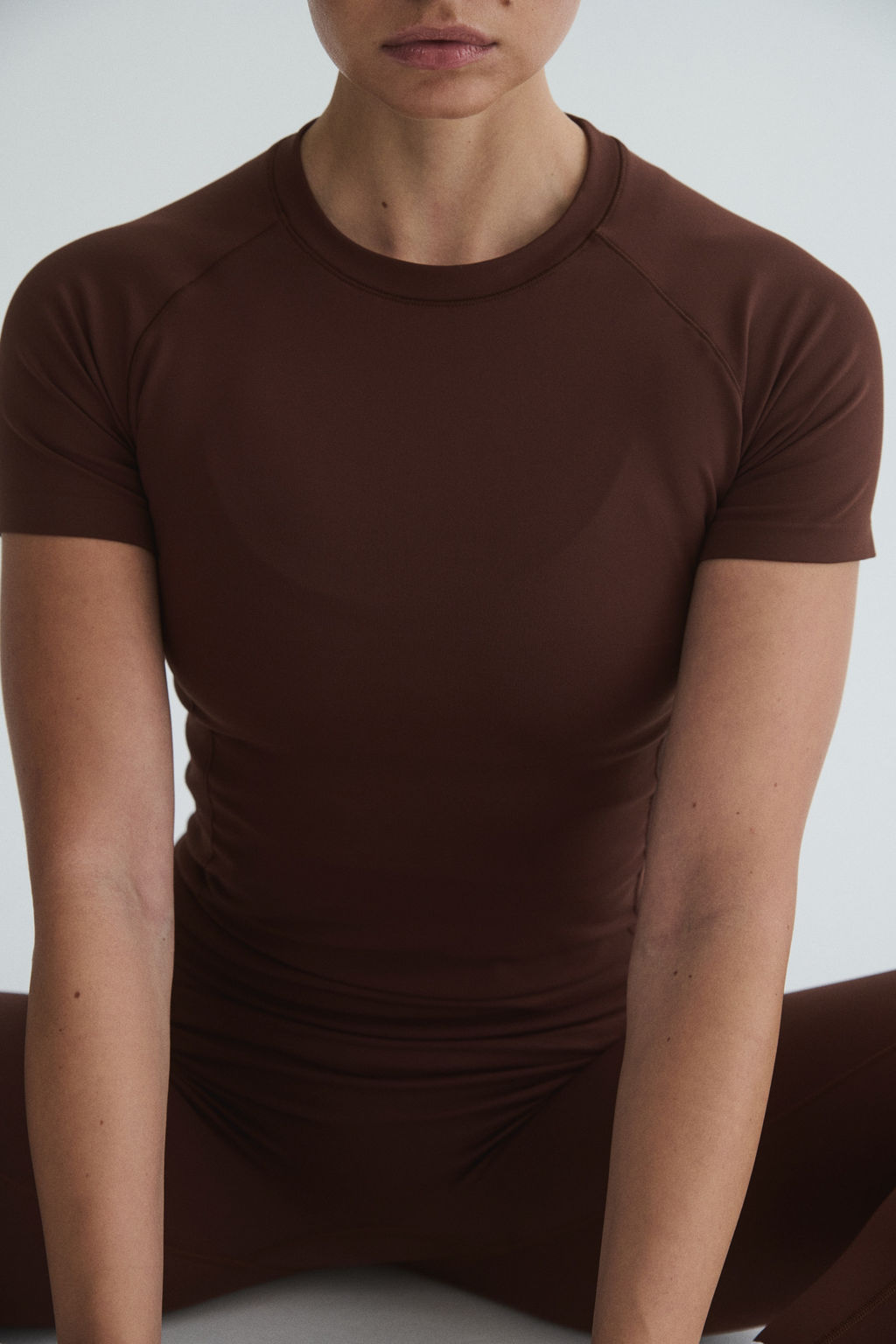 Camiseta de deporte Seamless Slim Fit con DryMove - H&m фото 8