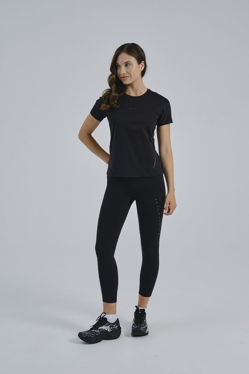 Футболка Guanjun Черный