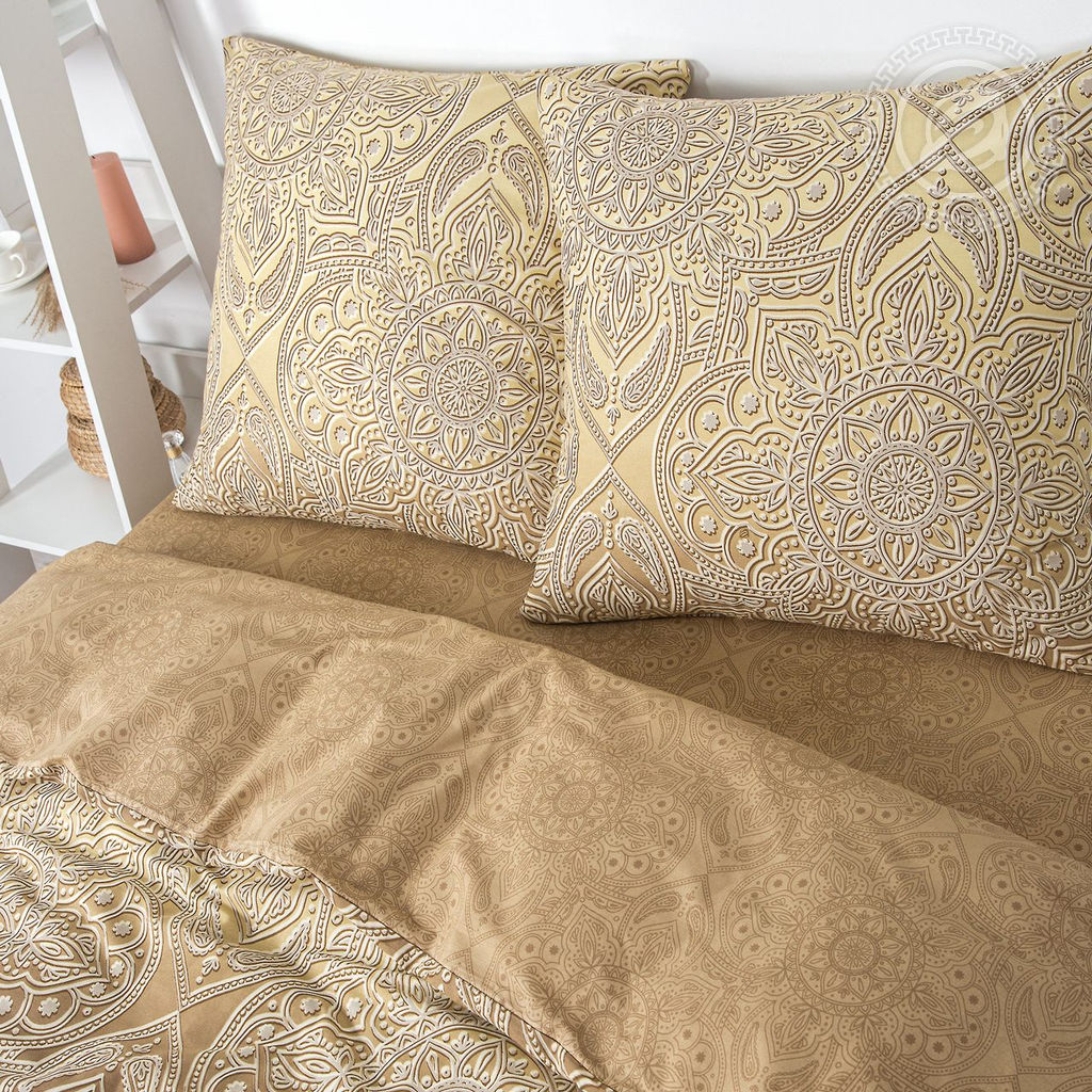 Постельное белье Императрица (поплин DE LUXE) Евро/Пододеяльник: 1 шт. - 215*200; Простыня: 1 шт. - 215*240; Наволочка: 2 шт. - 70*70; DE LUXE