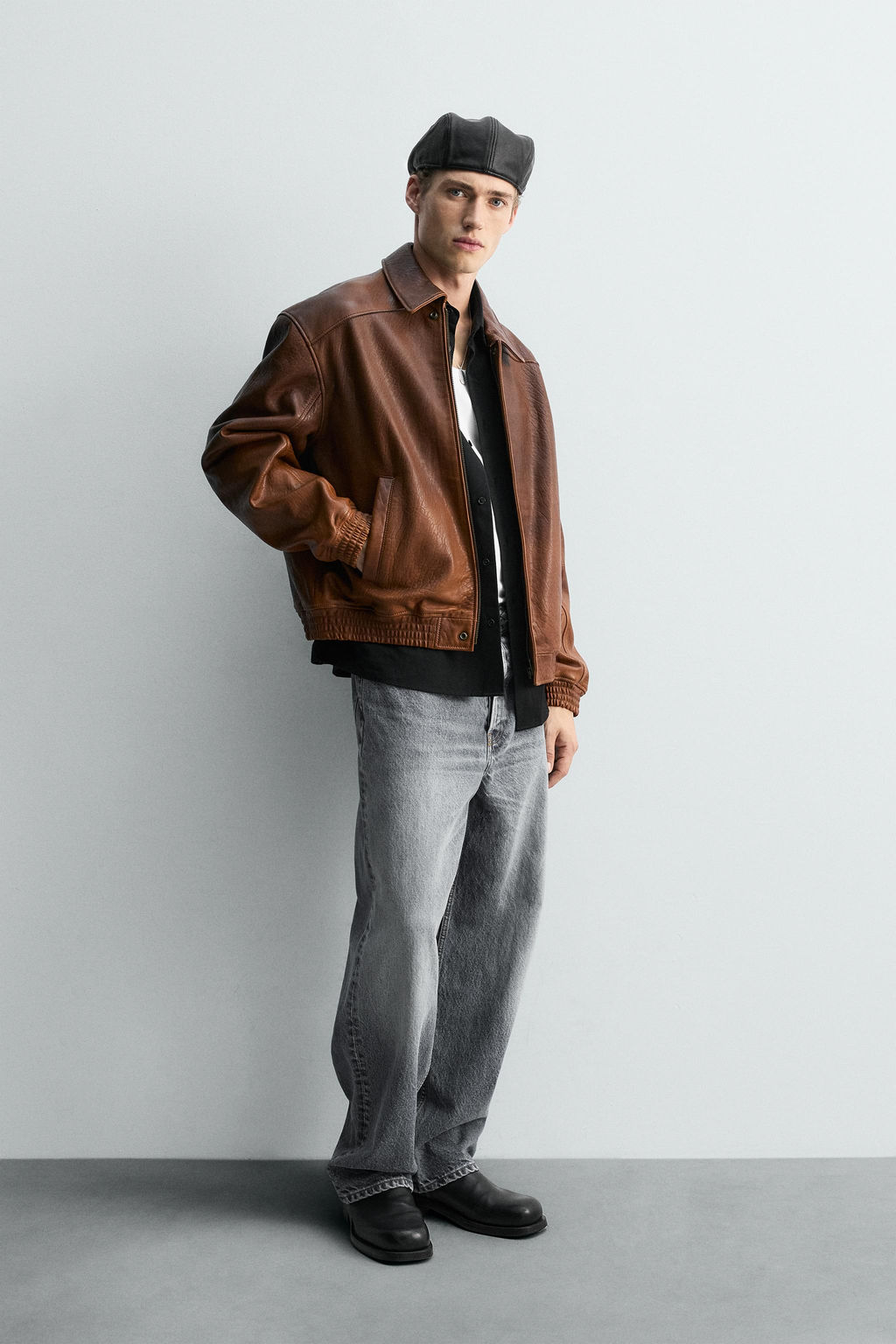 VINTAGE-EFFECT LIMITED EDITION LEATHER JACKET - Zara фото 4