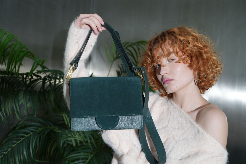 Сумка замшевая через плечо Deboro 30574 форест