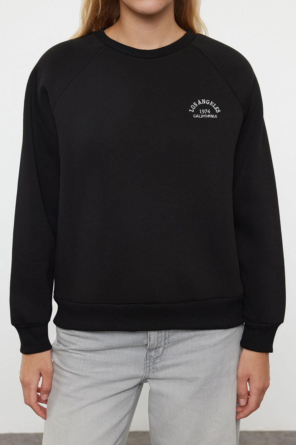 Siyah Slogan Nak?sl? Oversize/Genis Kal?p Kal?n Ici Polarl? Orme Sweatshirt TWOAW25SW00020 - Trendyolmilla фото 3