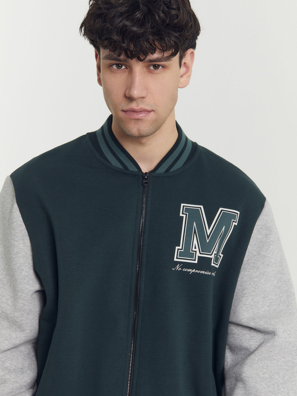 Жакет мужской в темно-зеленом цвете с печатью т.зеленый +печать 121187 - Mark formelle фото 8