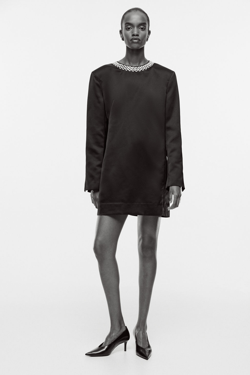 Vestido recto con cadena decorativa - H&m фото 2