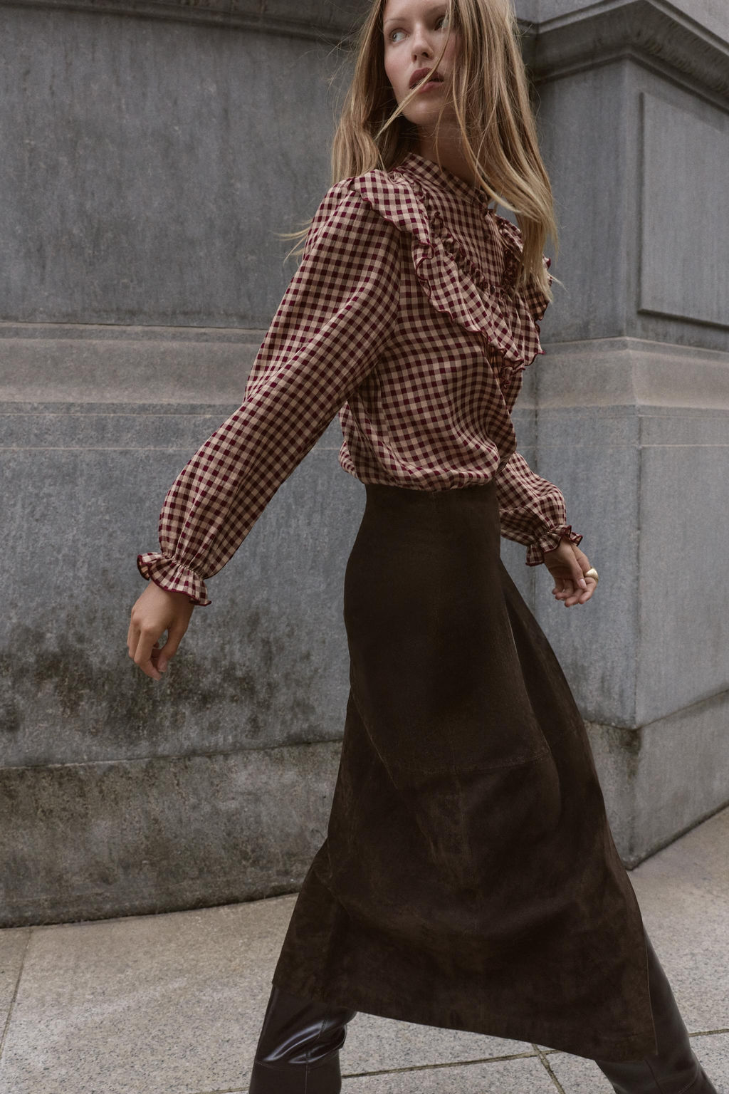 BLUSA VOLANTES CUADROS / Burgundy - Zara фото 4