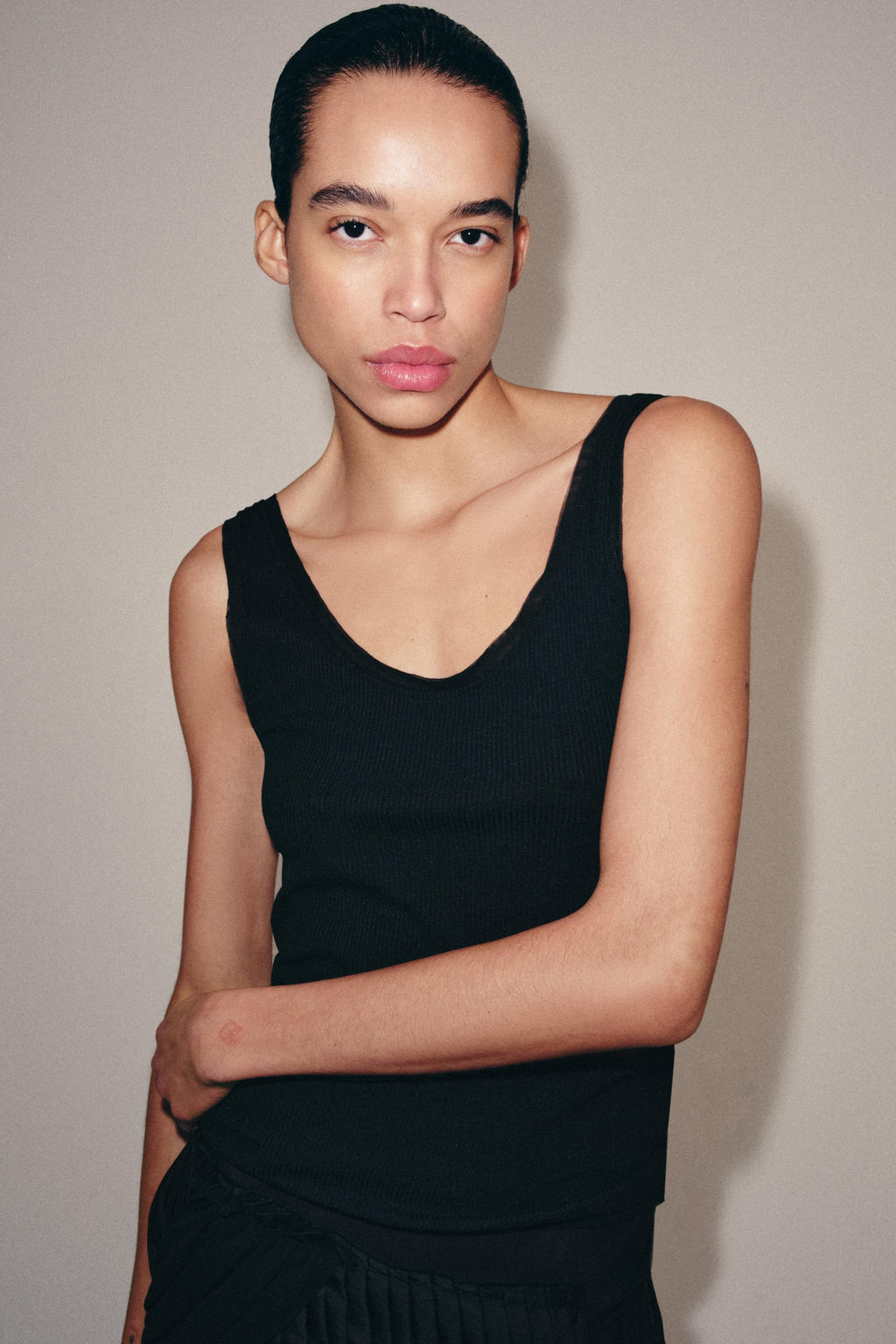 CAMISETA COMBINADA TIRANTES / Negro - Zara фото 2