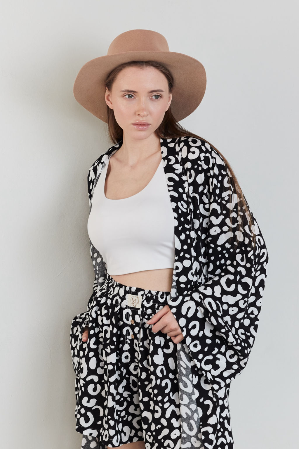 Костюм женский SET057/01/Черный,белый