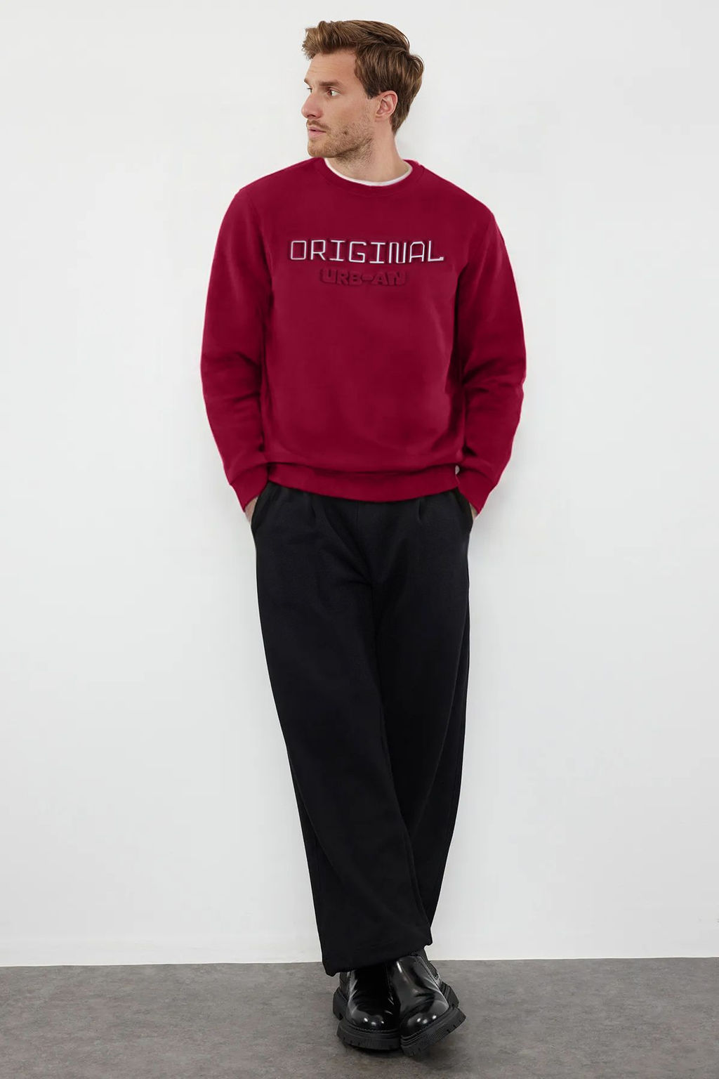 TRENDYOL MAN Tas Slim/Dar Kesim Kabar?k Bask?l? Ici Polarl? Sweatshirt TMNAW25SW00150
