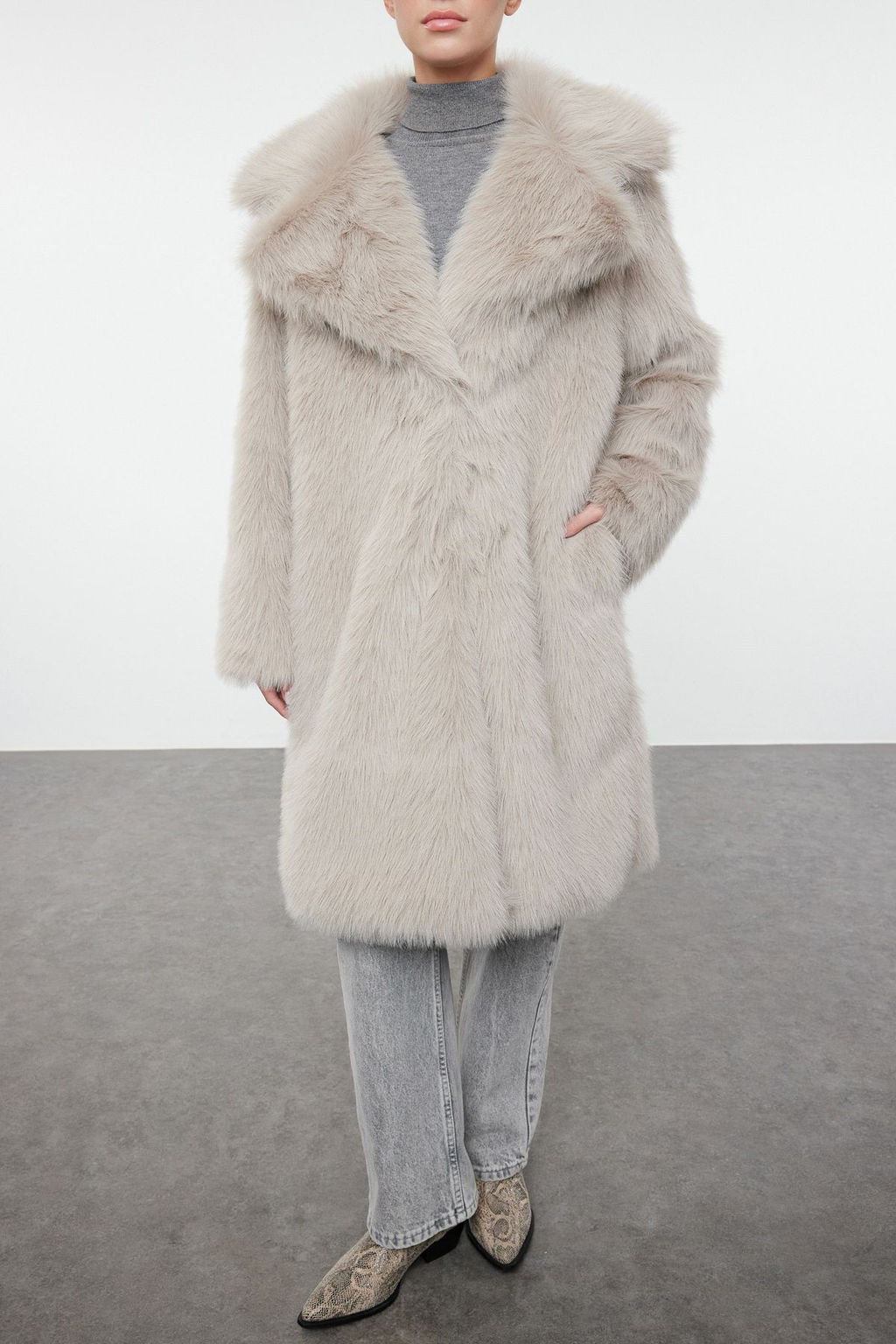Vizon Oversize Kal?p Uzun Kurk Kaban TWOAW25KB00053 - Trendyolmilla фото 10