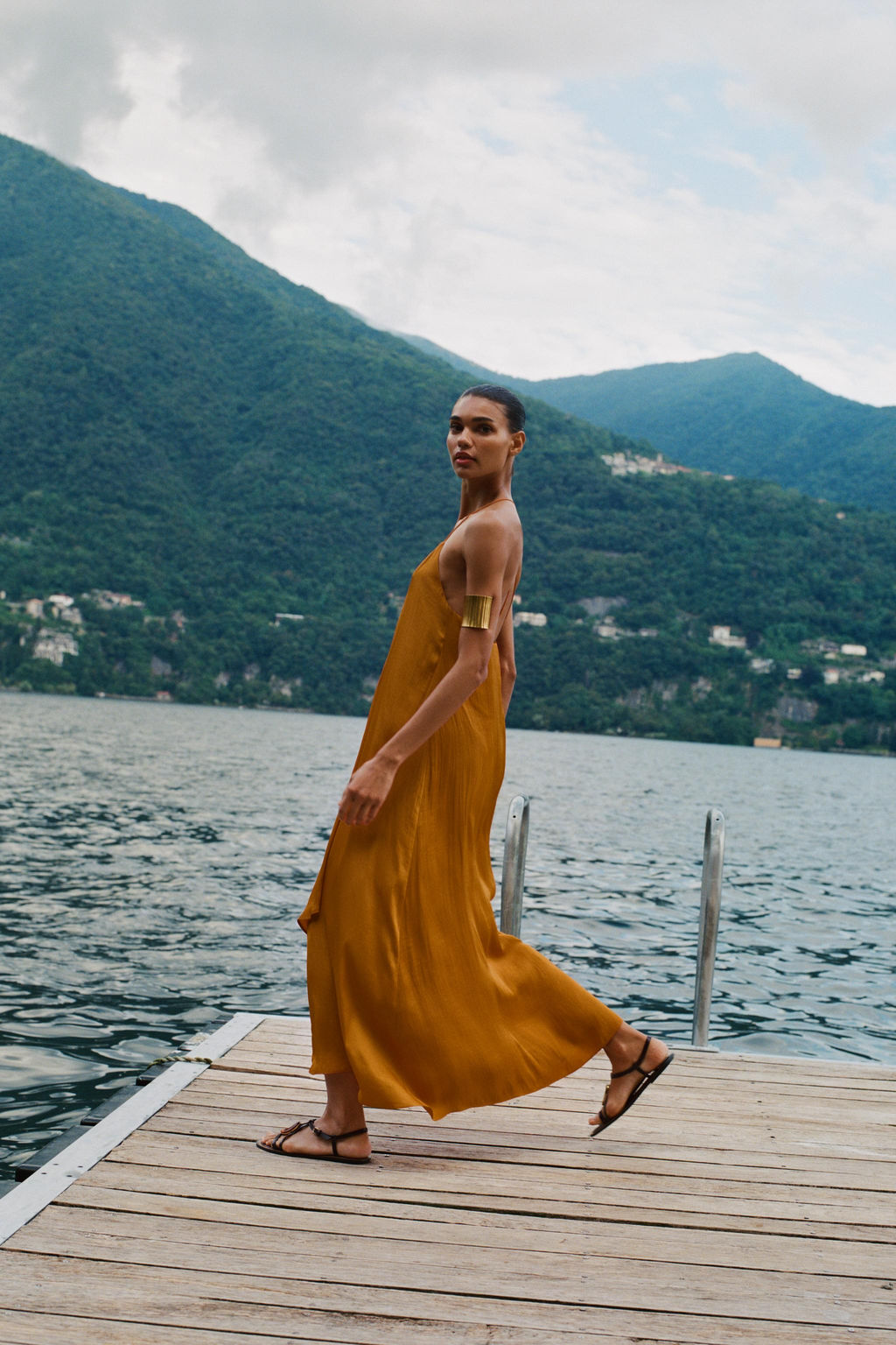SATIN MIDI DRESS WITH DETAIL - Zara фото 3