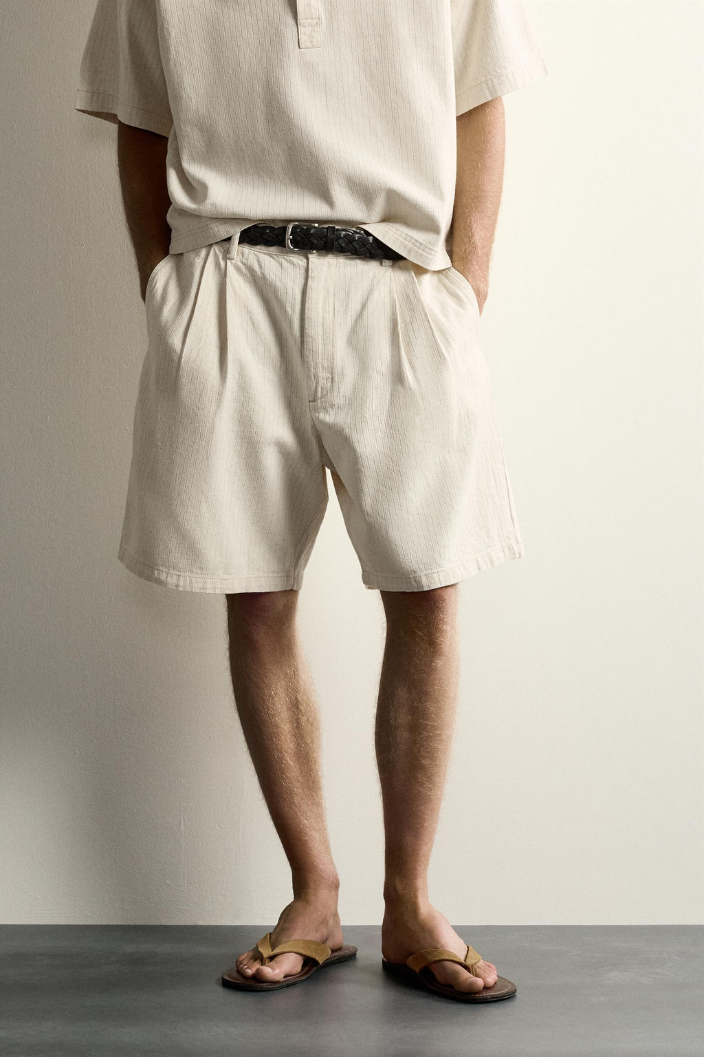 BERMUDA WIDE FIT RAYAS PLIEGUES / Crudo - Zara фото 2