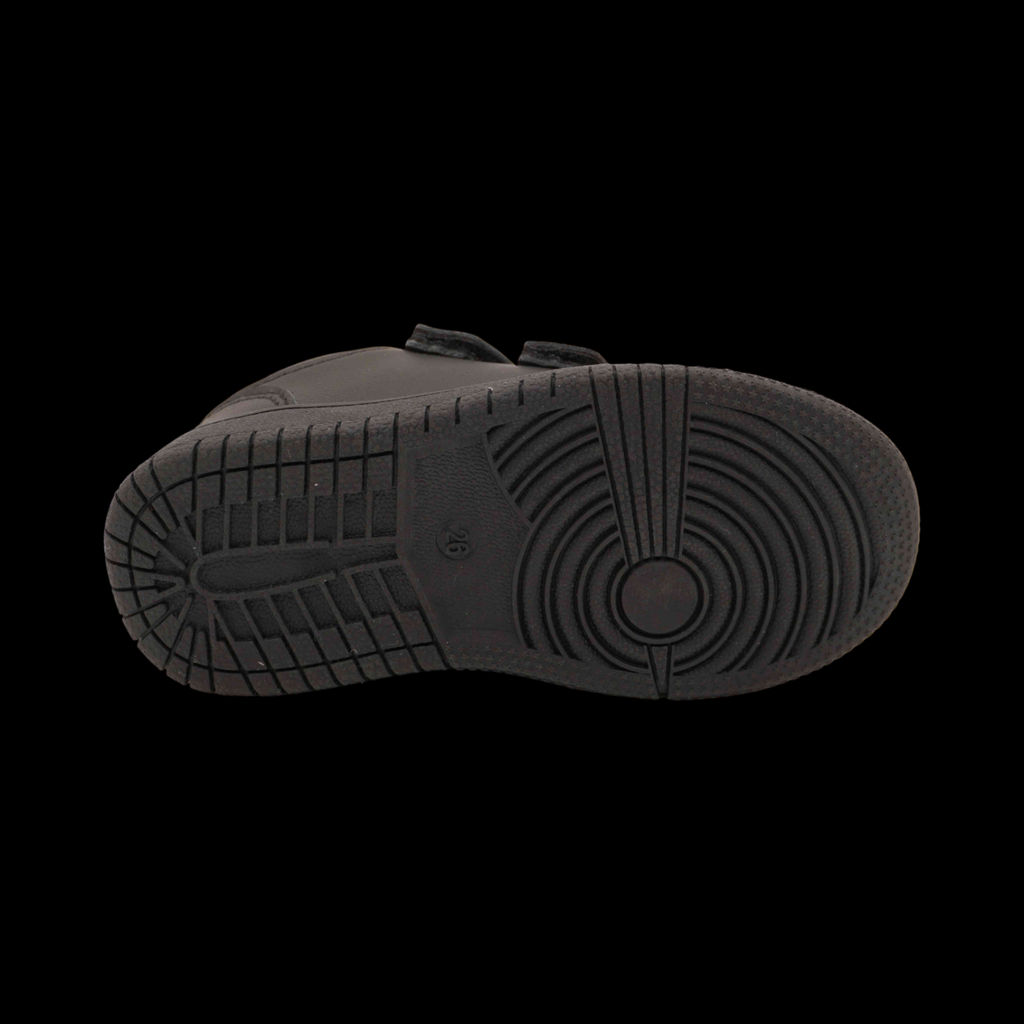 Кроссовки В82-21 черные