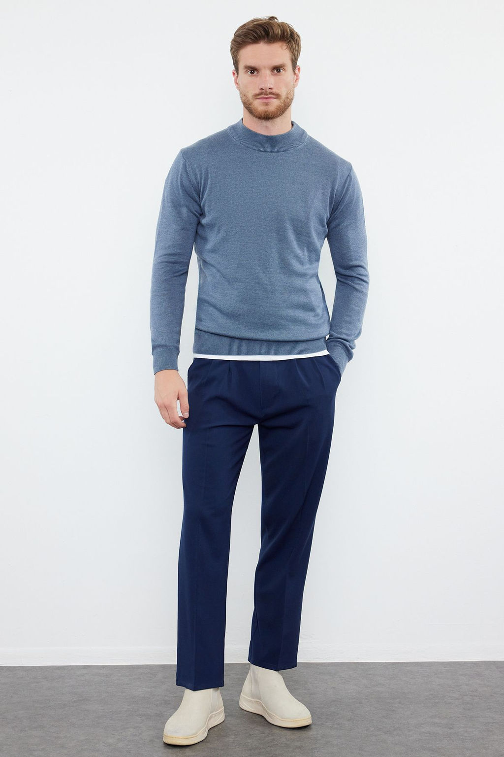 Mavi Slim Pamuklu Yar?m Bal?kc? Yaka Duz Triko Kazak TMNAW25KZ00001