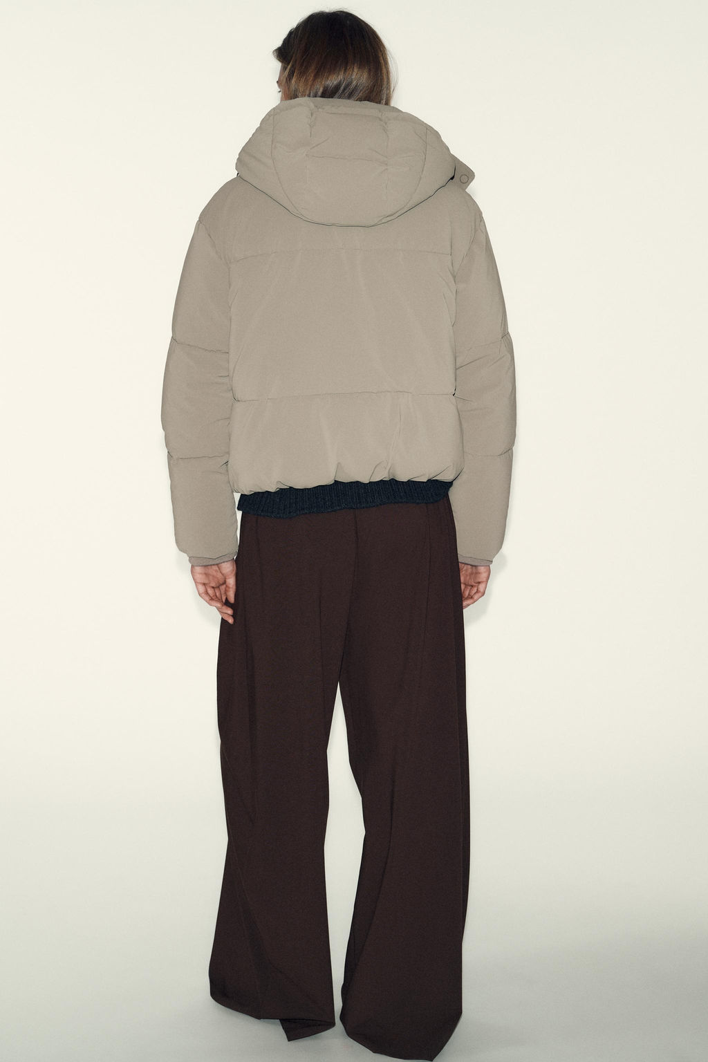 WATER-REPELLENT AND WINDPROOF SHORT HOODED ANORAK