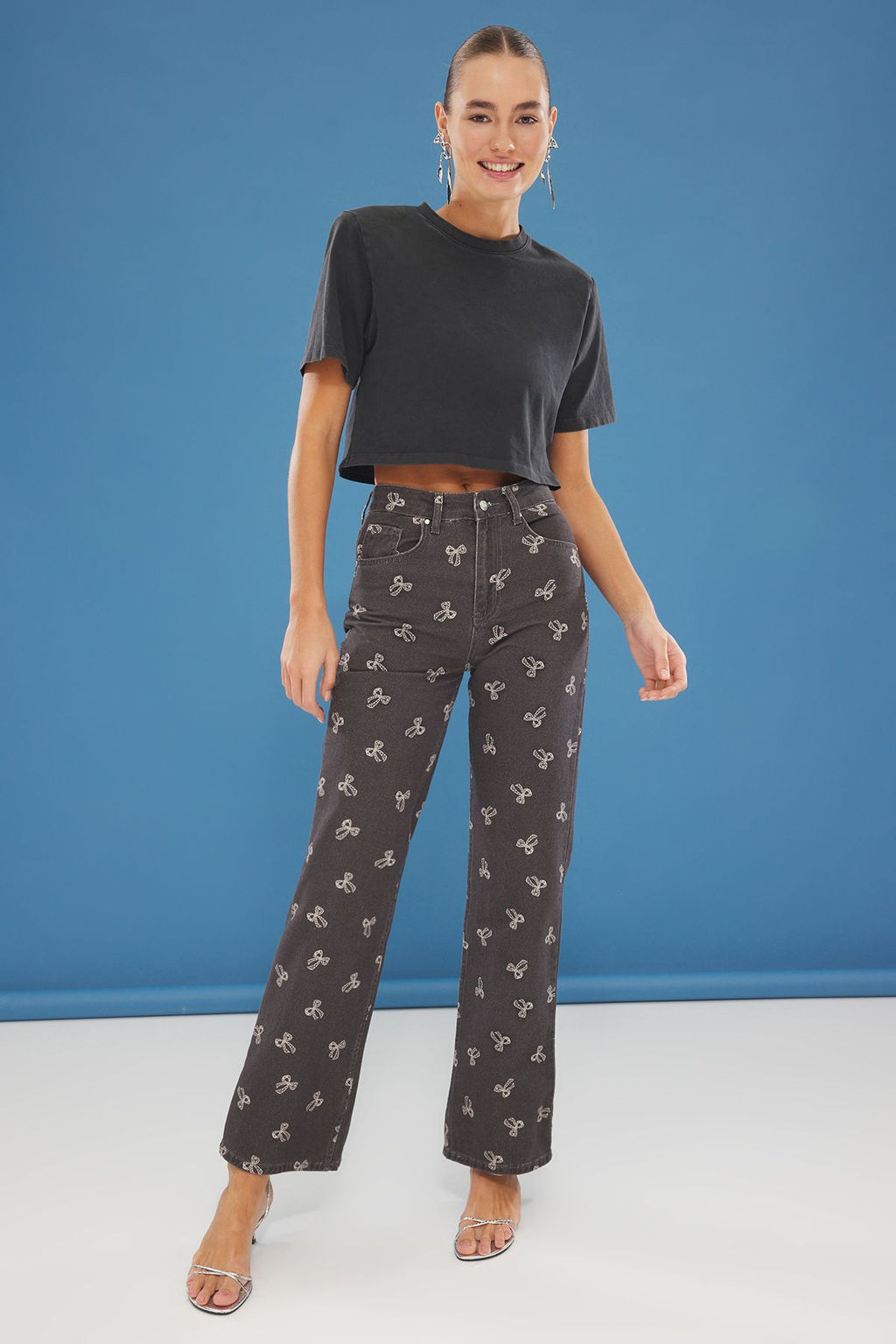 Cok Renkli Fiyonk/Kurdele Bask?l? Yuksek Bel Wide Leg Jeans TWOSS25JE00209