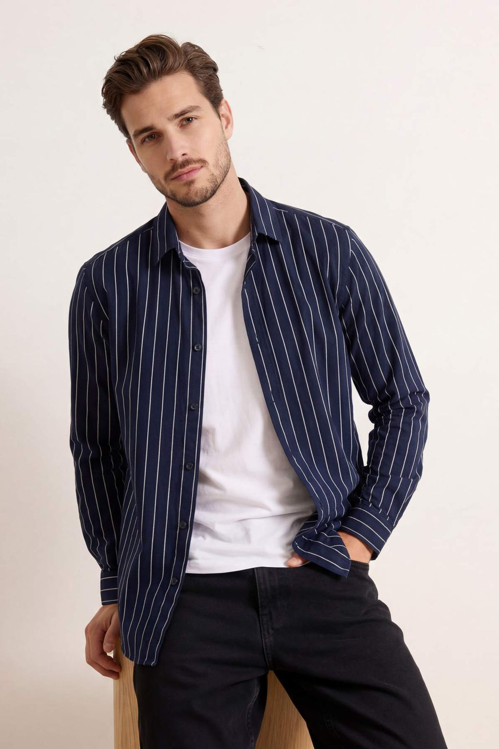 Lacivert Cizgili Regular Erkek Gomlek TMNSS26GO00014