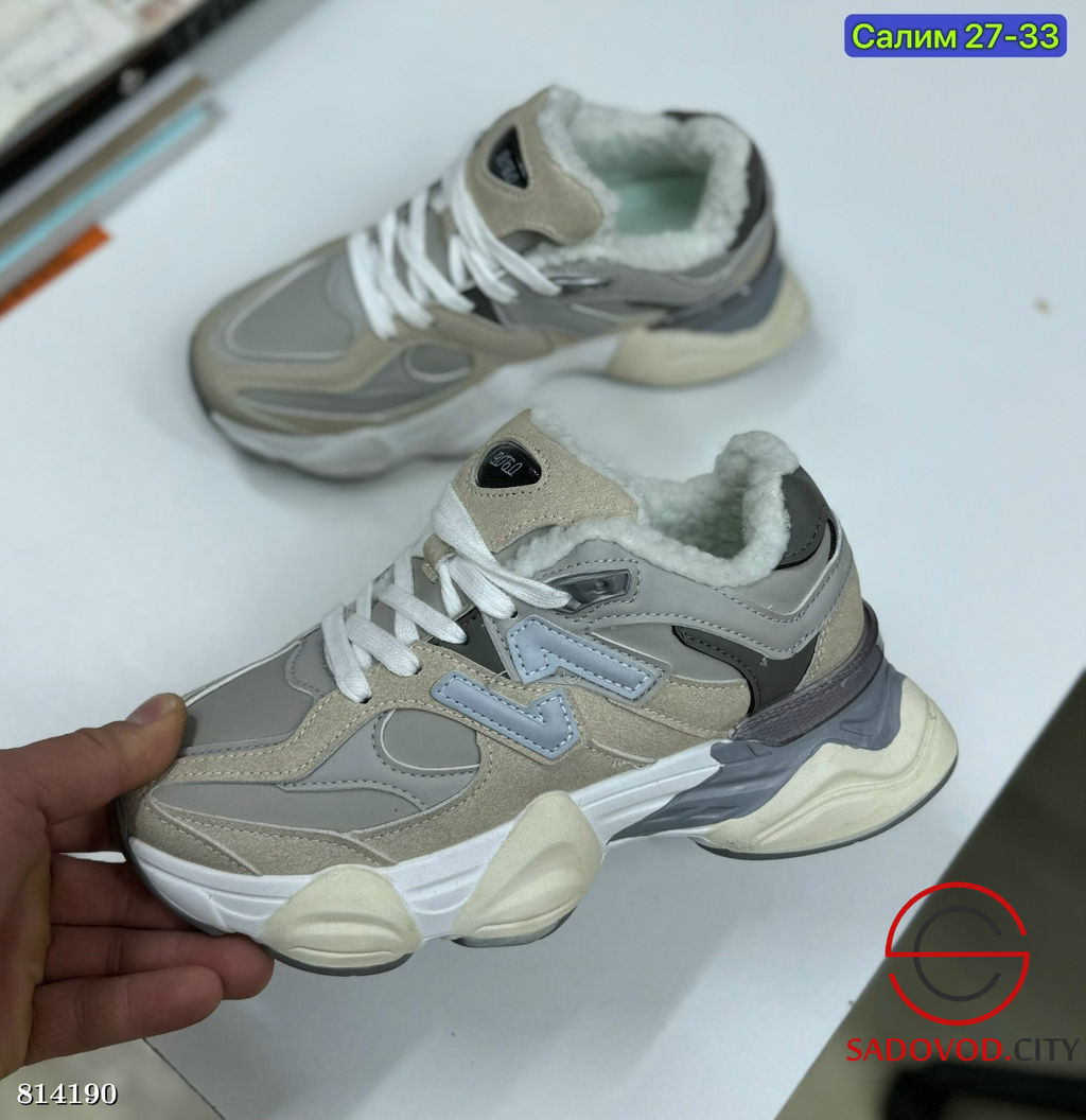 Кроссовки женские зимние