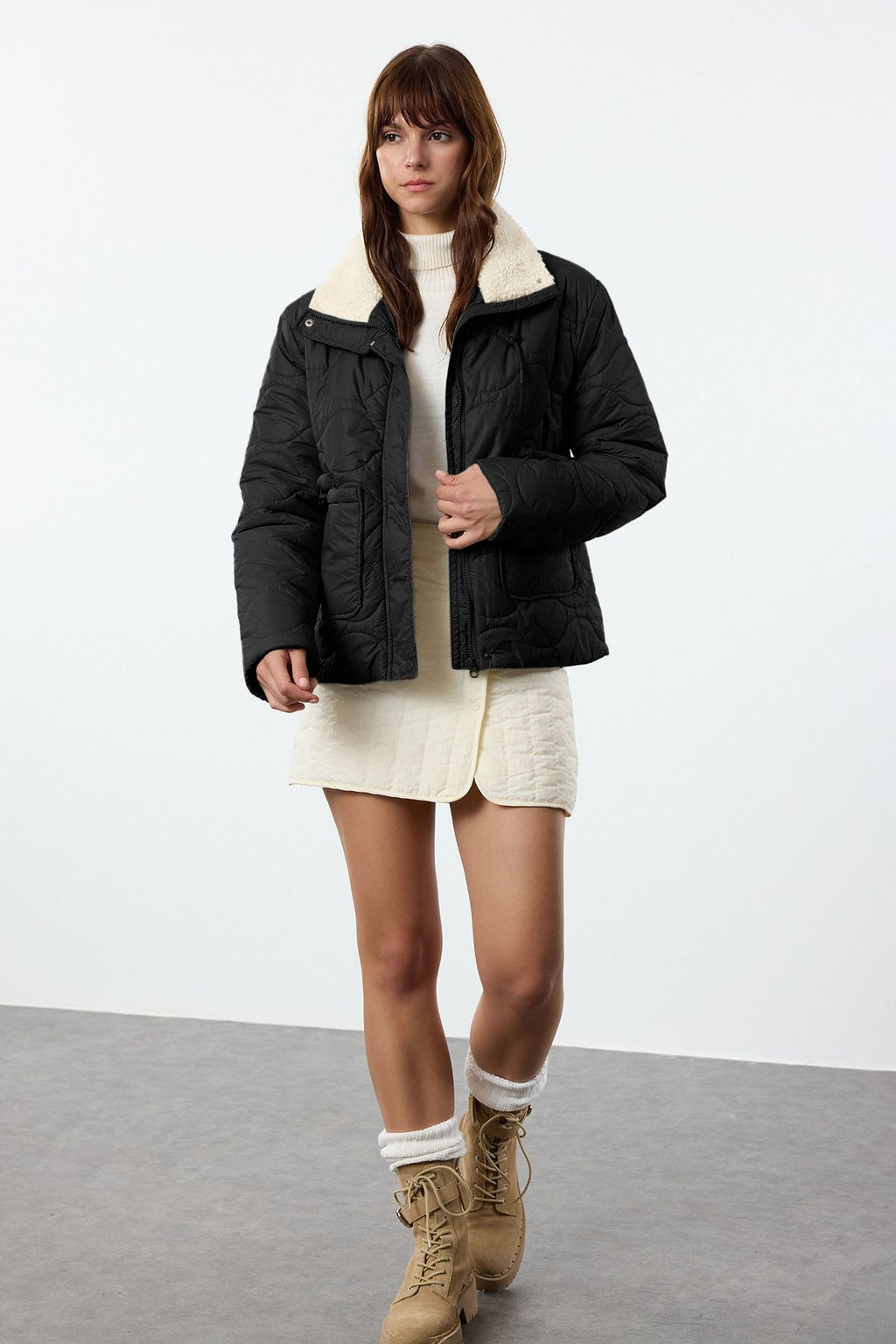 TRENDYOLMILLA Gri Regular Kal?p Dik Yaka Kapitone Mont TWOAW25MO00175  фото 8