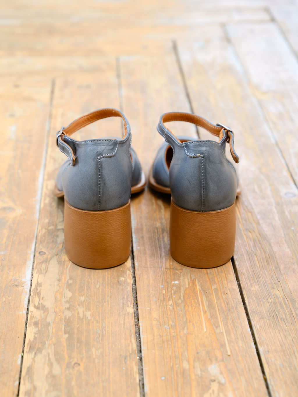 Босоножки 5032.23663be.Серый вакса+коричневый