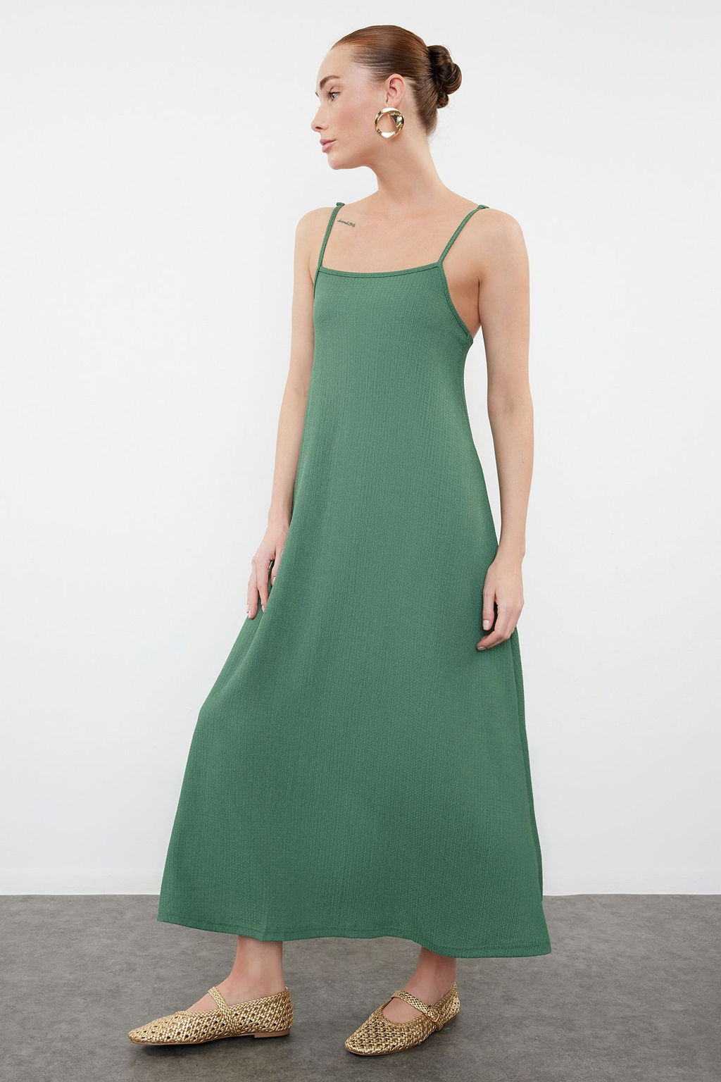 TRENDYOLMILLA Siyah Ayarlanabilir Ask?l? A-Line Burumcuk/Dokulu Orme Maxi Elbise TWOSS24EL00060  фото 29