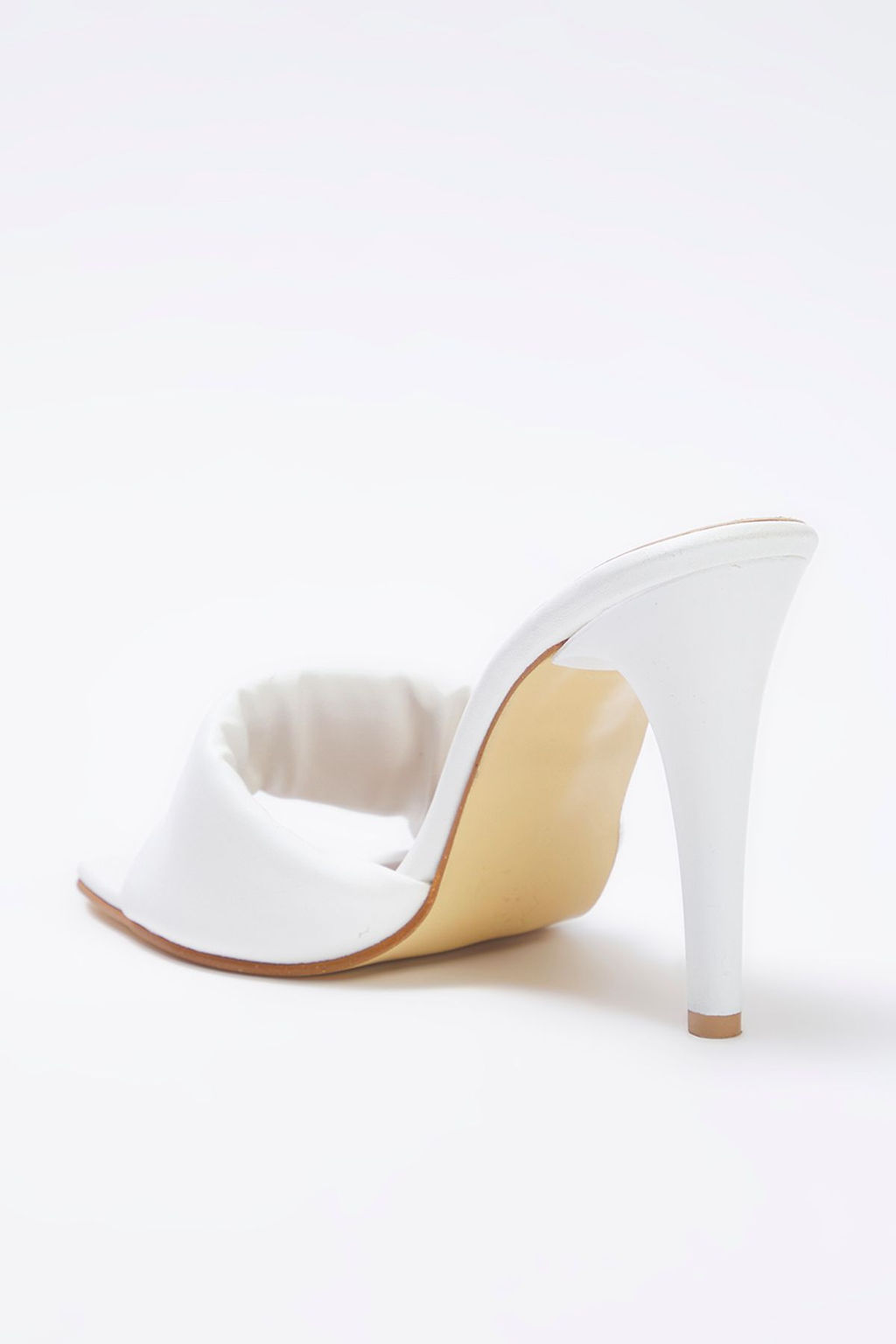 Trendyol Shoes Beyaz Asimetrik Bantl? Kare Burun Kad?n Ince Topuklu Terlik TAKSS25TO00058 - Trendyolmilla фото 7