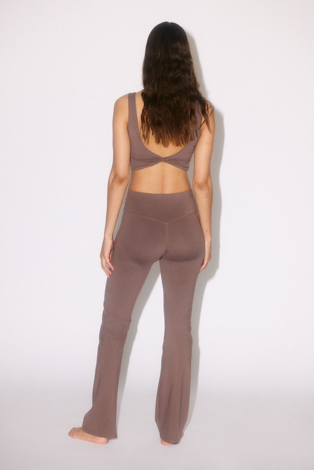 Leggings de yoga acampanados con SoftMove - H&m фото 9