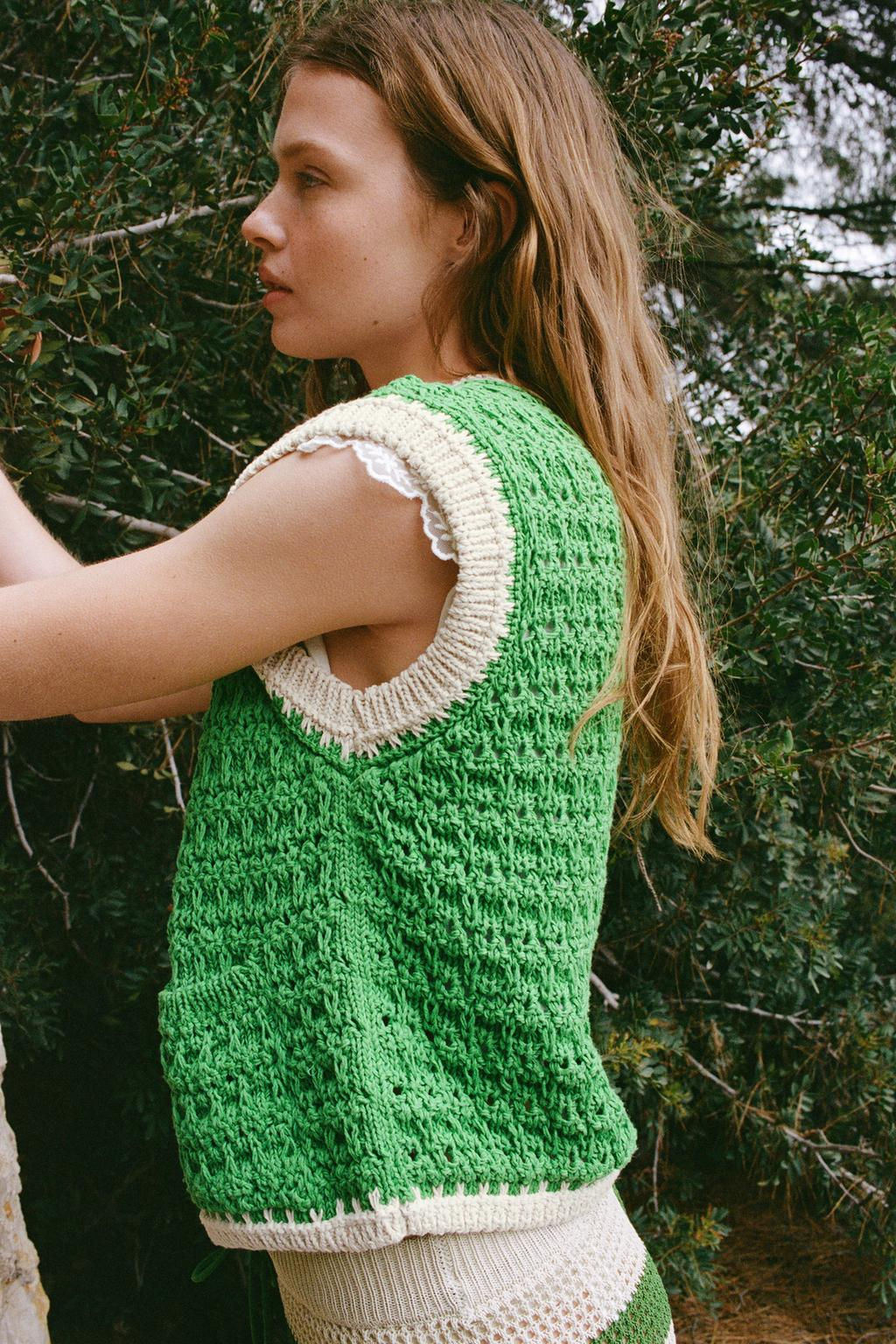 OVERSIZED BUTTON KNITTED WAISTCOAT TOP - Zara фото 8