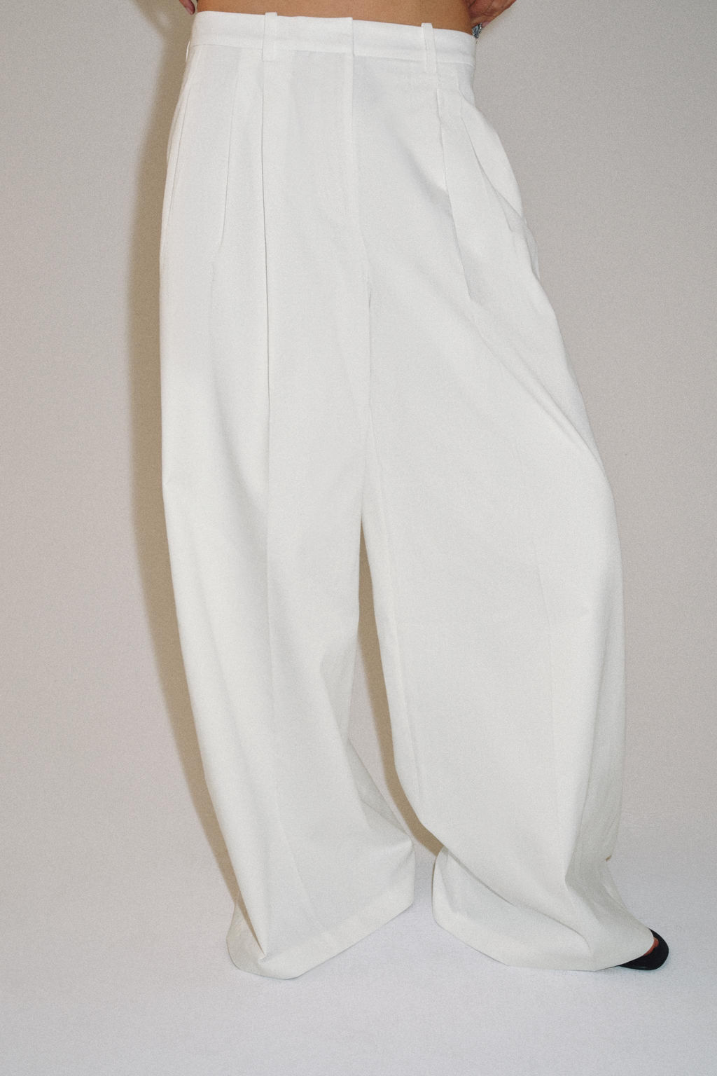 PANTAL?N WIDE LEG PLIEGUES ZW COLLECTION / Blanco - Zara фото 9