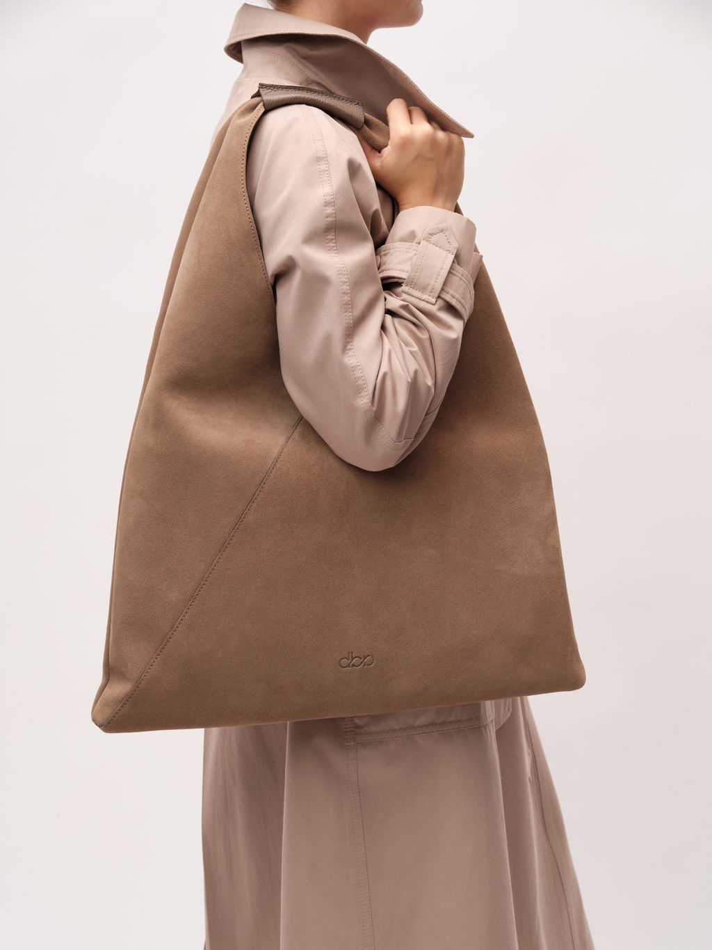 Замшевая сумка Luna DBR 31373 серо-коричневый  фото 2