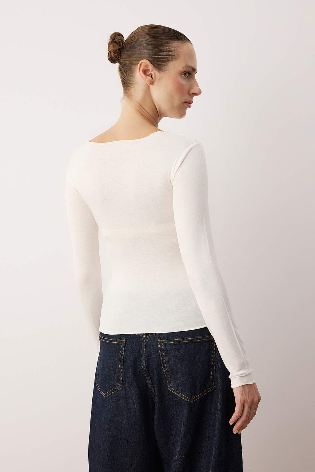 Ekru Transparan Esnek Vucuda Oturan Orme Bluz TWOAW26BZ00306