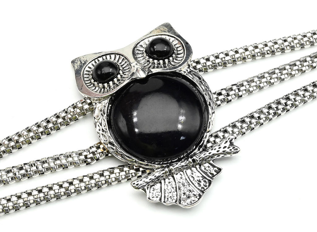 Браслет на металлической основе "Сова" с агатом черным (имитация), 21см