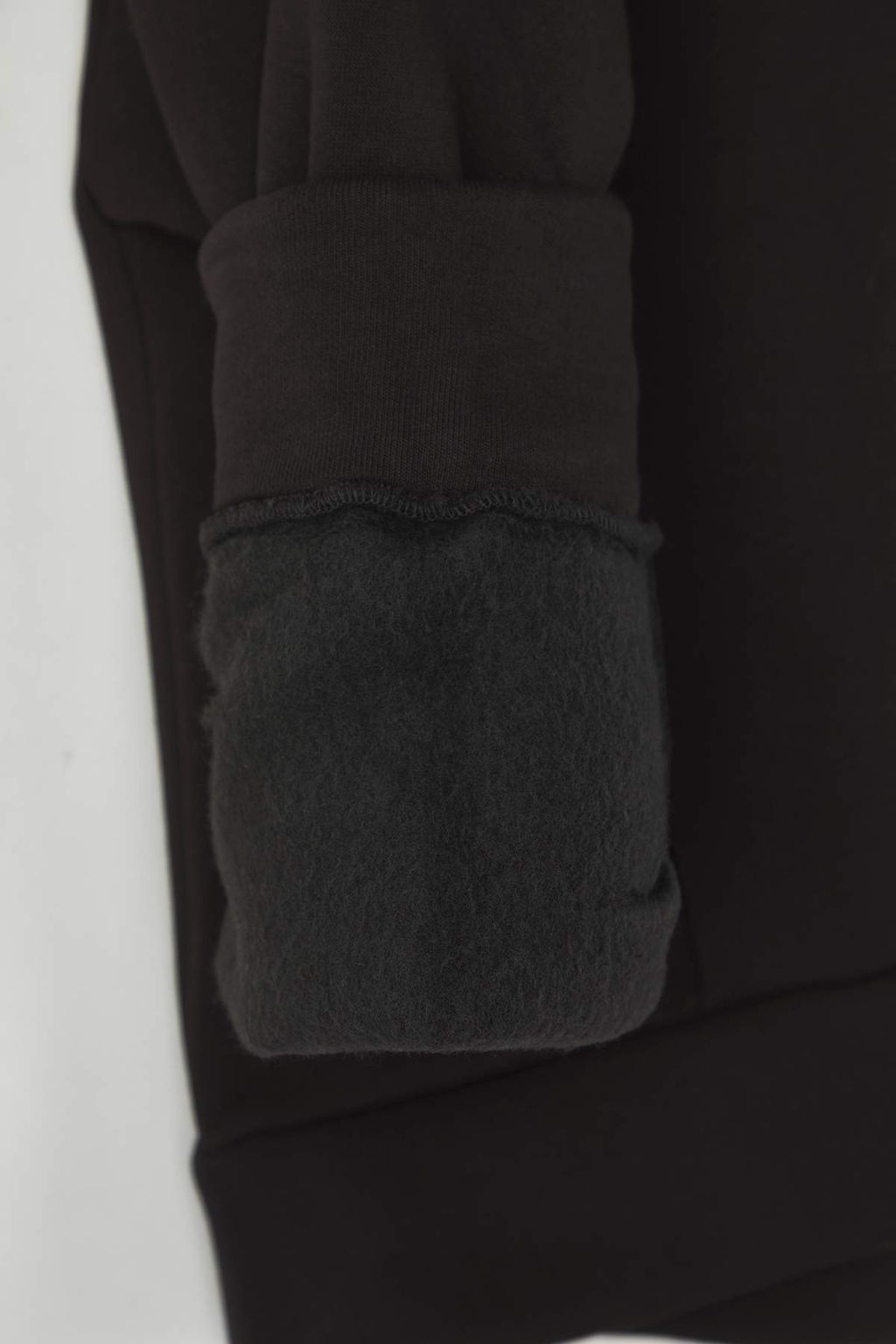 Siyah Oversize/Genis Kal?p Dikis Detayl? Kal?n Ici Polarl? Orme Sweatshirt TWOAW26SW00061 - Trendyolmilla фото 4
